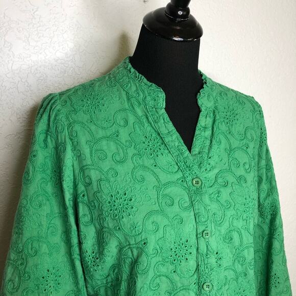 Soft Surroundings green eyelet floral balloon sleeve button down top size Medium - Picture 2 of 13